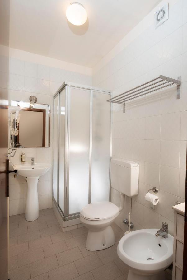 Rendez Vous Hotel 3*