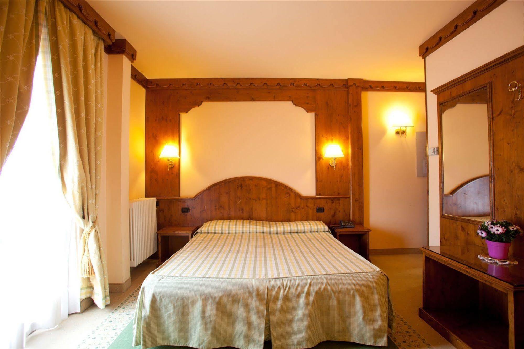 Hotel Rendez Vous 3*